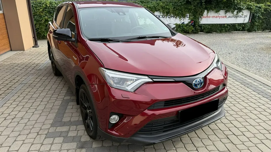 TOYOTA RAV4 -