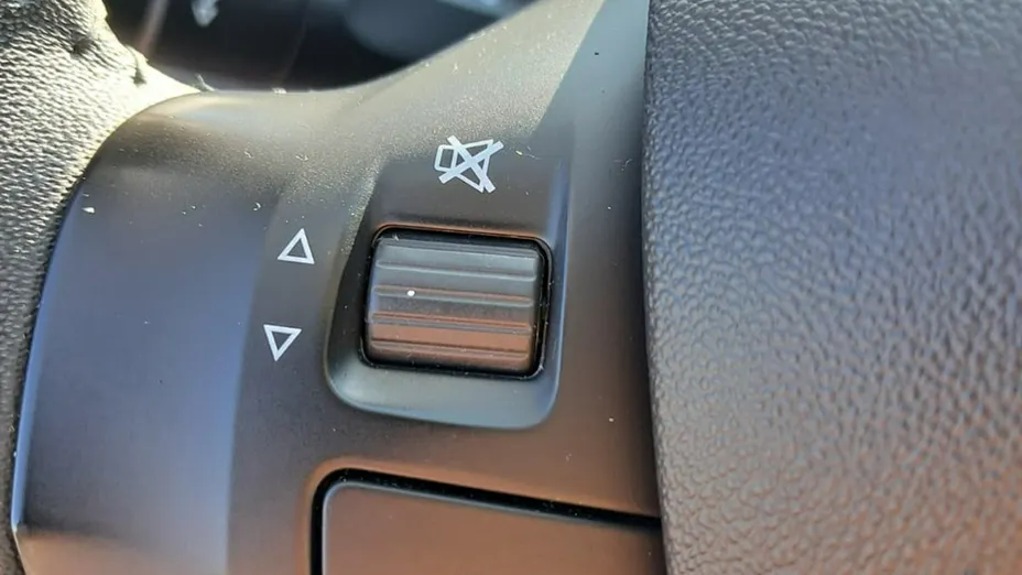PEUGEOT 2008 -