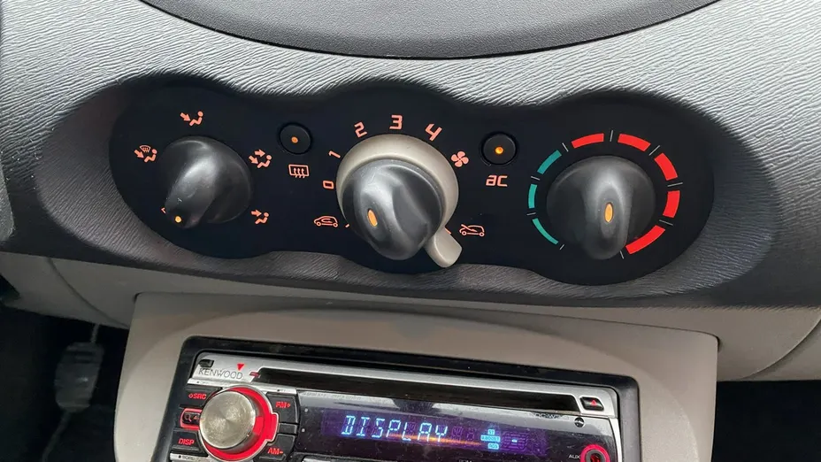 RENAULT Twingo -