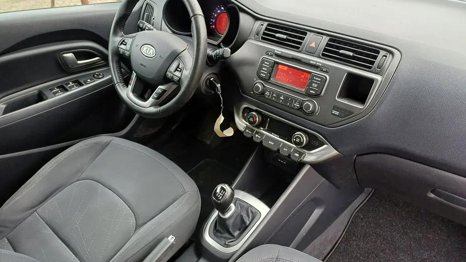 KIA Rio -