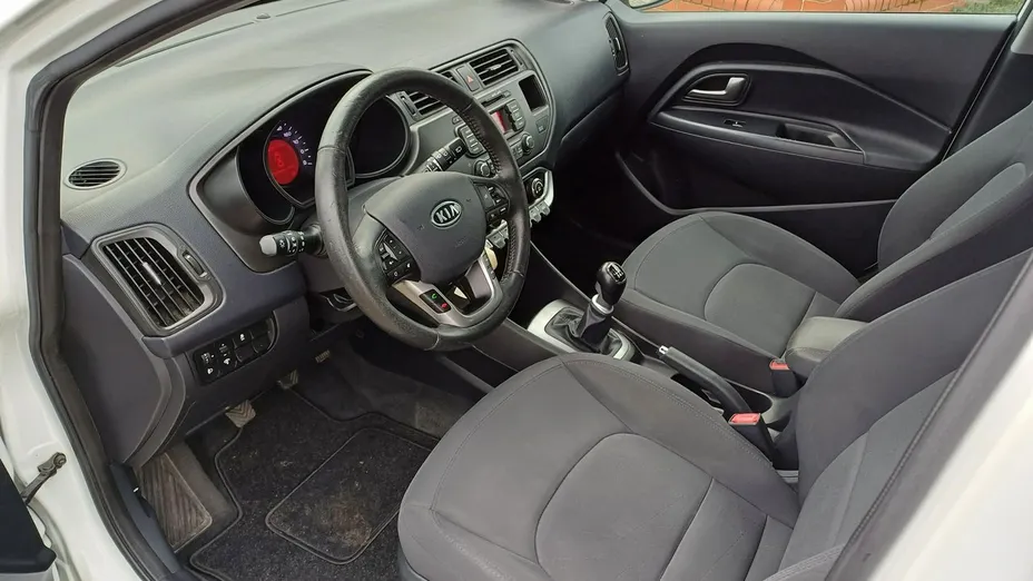 KIA Rio -
