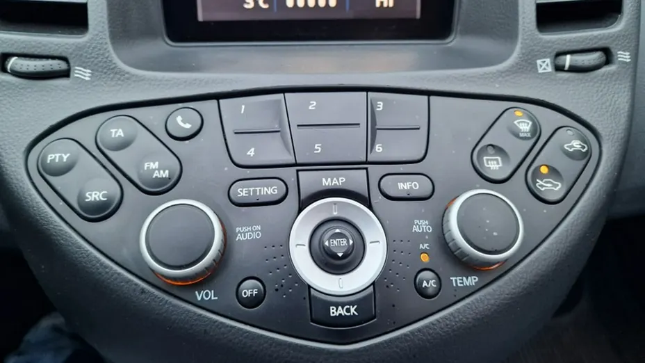 NISSAN Primera -