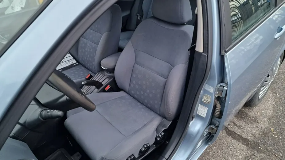 NISSAN Primera -