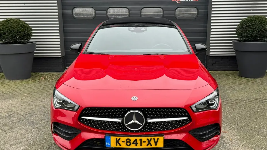 MERCEDES-BENZ CLA -