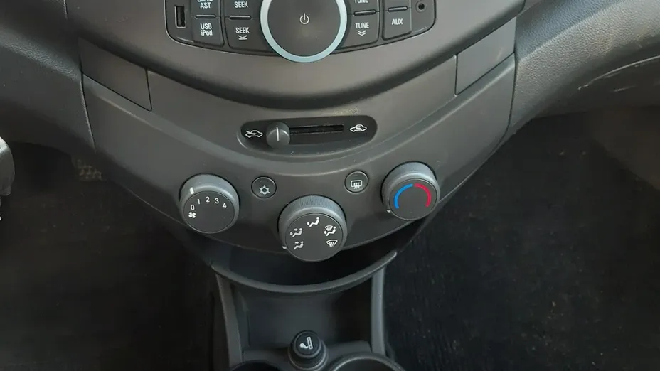 CHEVROLET Spark -
