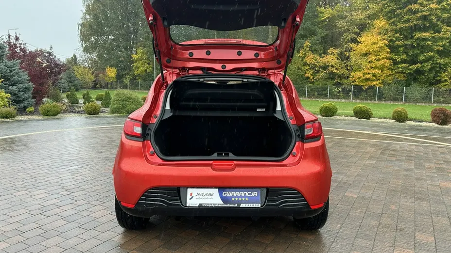 RENAULT Clio -