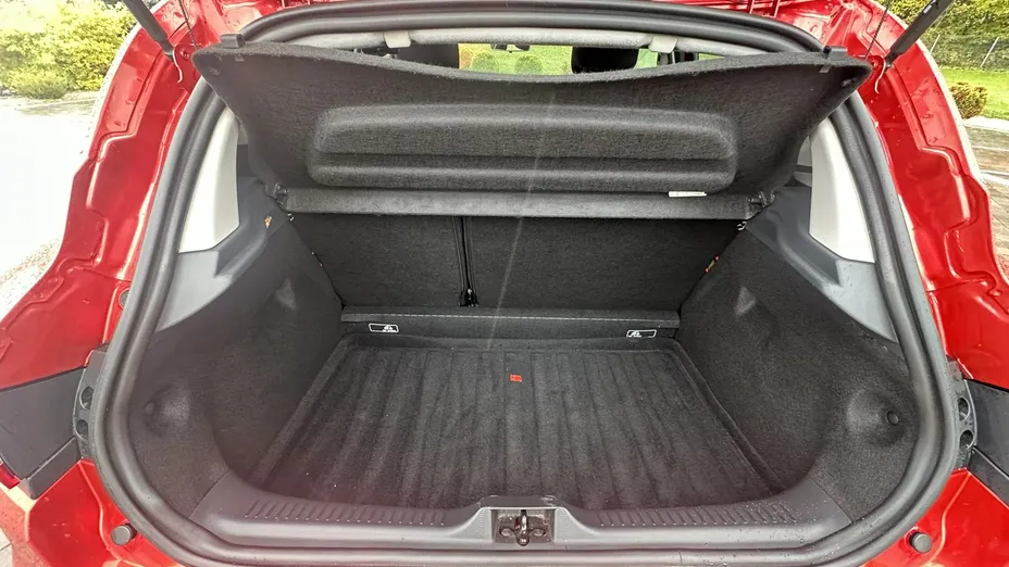 RENAULT Clio -
