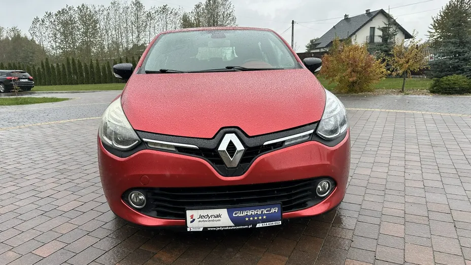 RENAULT Clio -