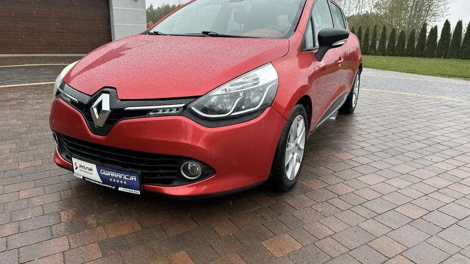 RENAULT Clio -