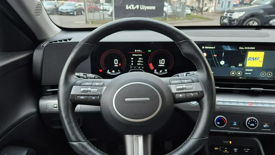 HYUNDAI Kona -