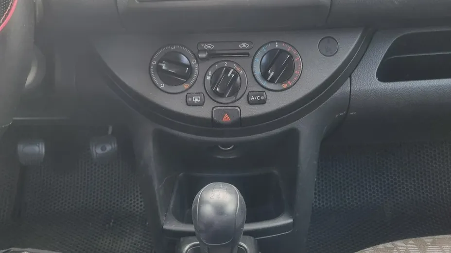 NISSAN Note -