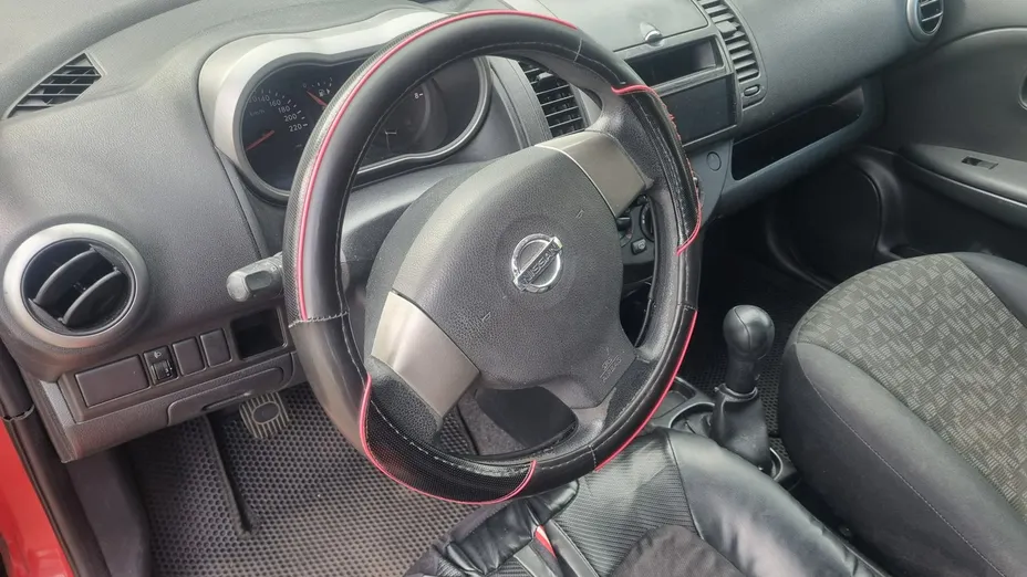 NISSAN Note -