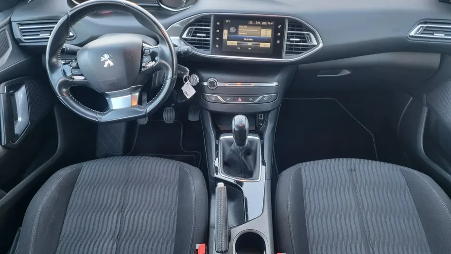 PEUGEOT 308 -