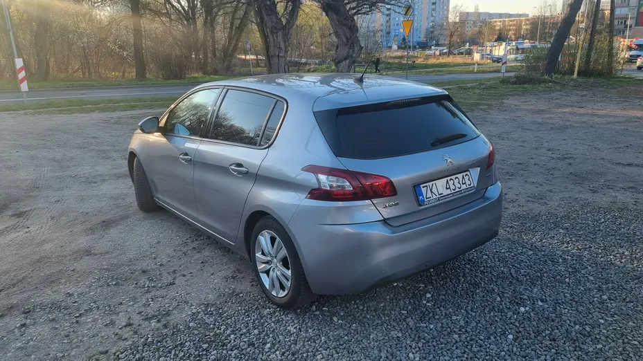 PEUGEOT 308 -