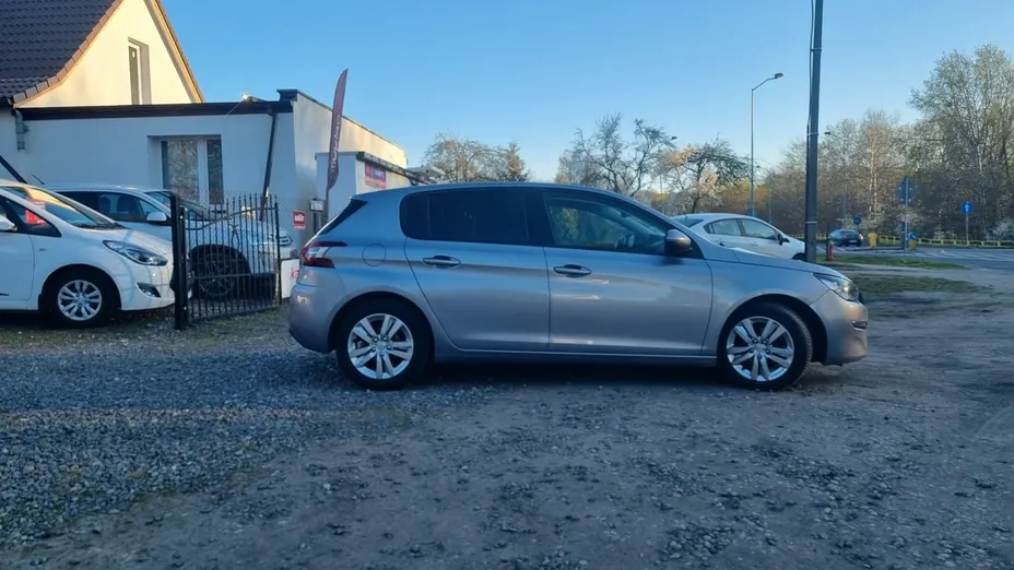 PEUGEOT 308 -