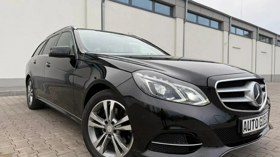 MERCEDES-BENZ E Klasa -