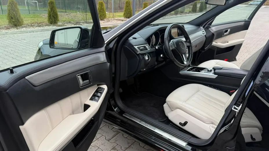 MERCEDES-BENZ E Klasa -