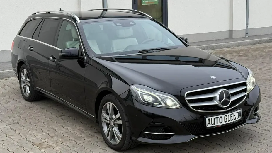 MERCEDES-BENZ E Klasa -