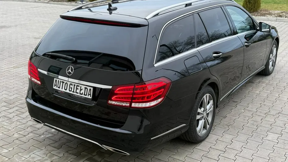 MERCEDES-BENZ E Klasa -