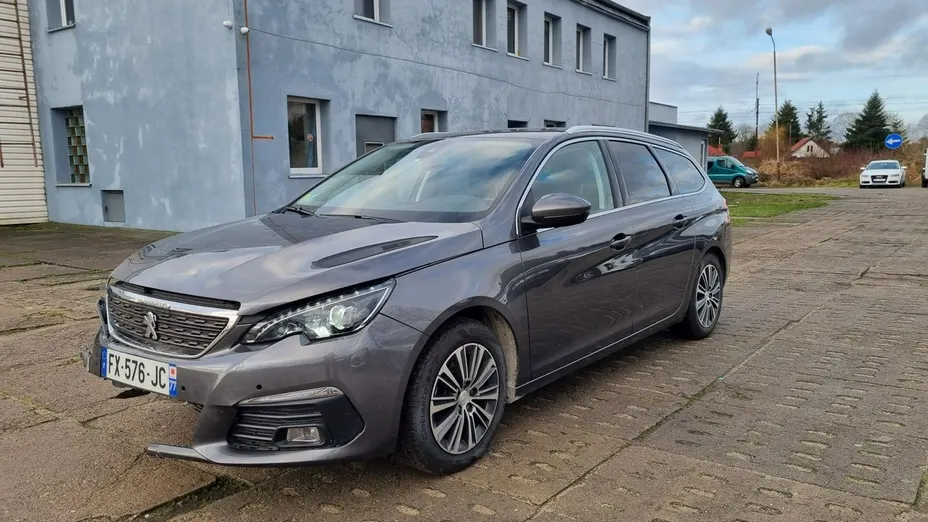 PEUGEOT 308 -