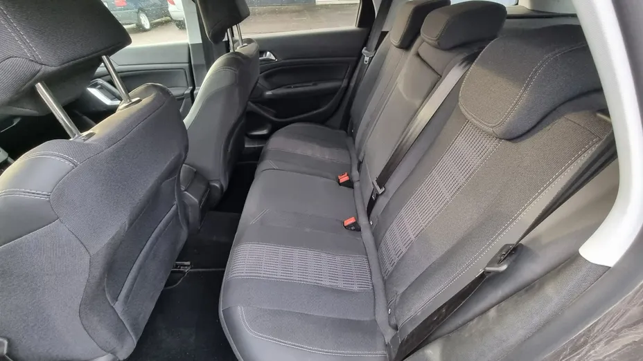 PEUGEOT 308 -