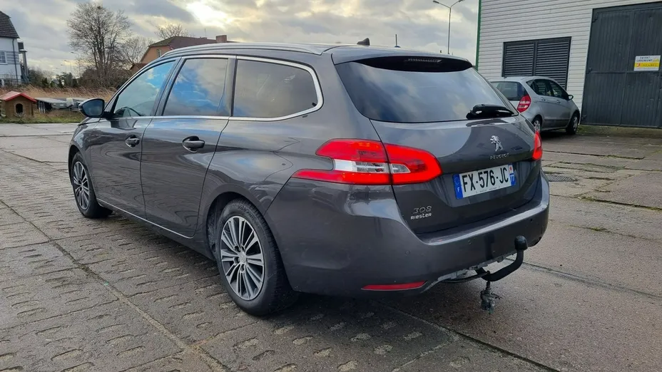 PEUGEOT 308 -