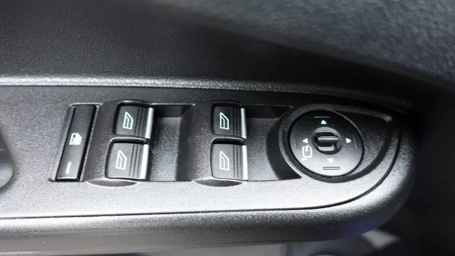 FORD B-MAX -