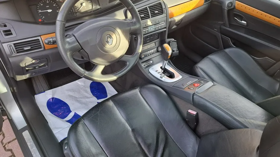 RENAULT Vel Satis -