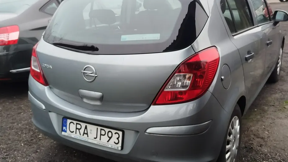 OPEL Corsa -