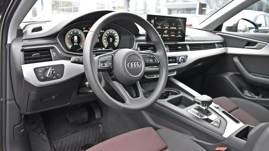 AUDI A4 -