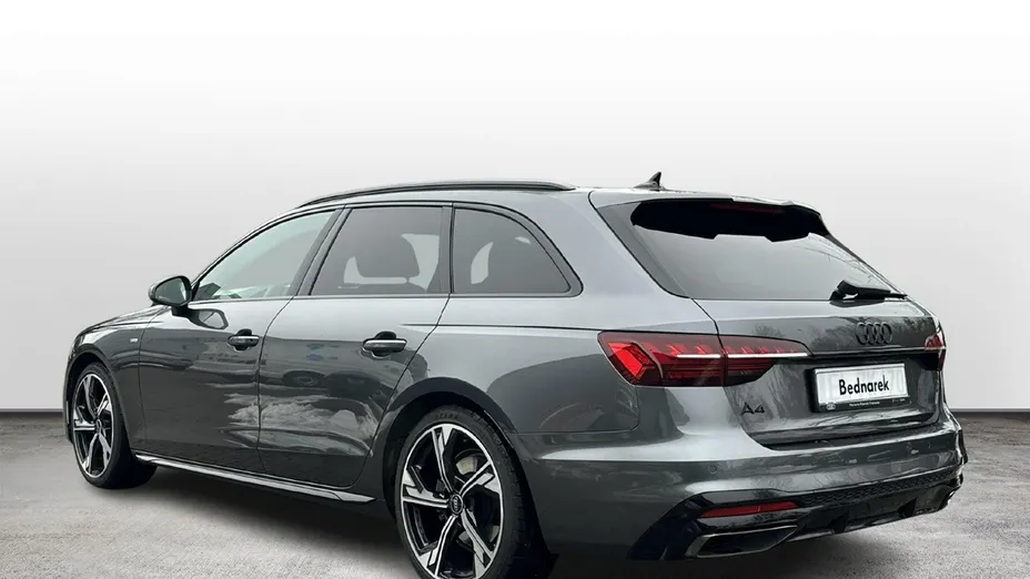 AUDI A4 -