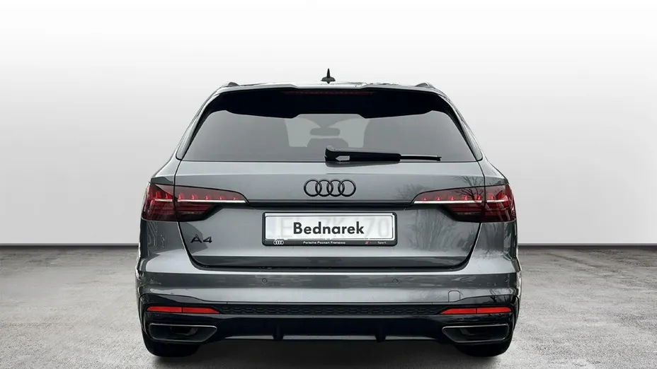AUDI A4 -