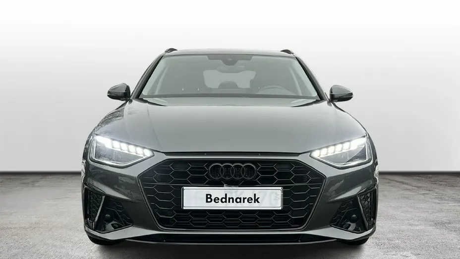 AUDI A4 -