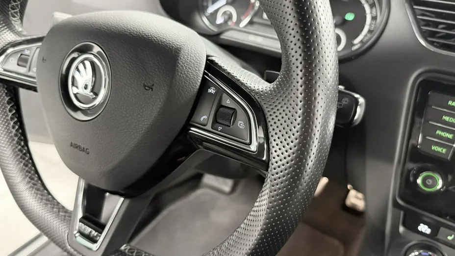SKODA Octavia -