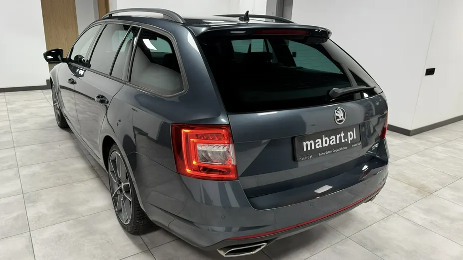 SKODA Octavia -