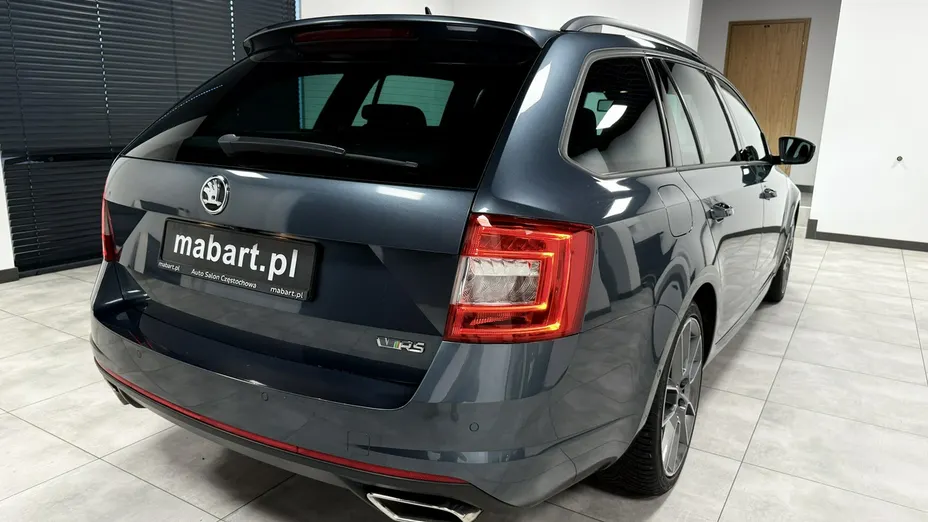 SKODA Octavia -