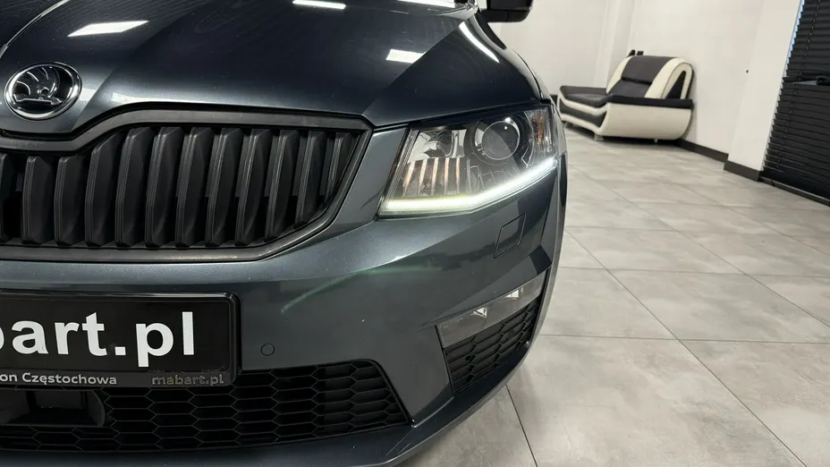 SKODA Octavia -