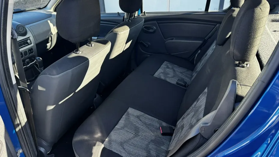 DACIA Sandero -