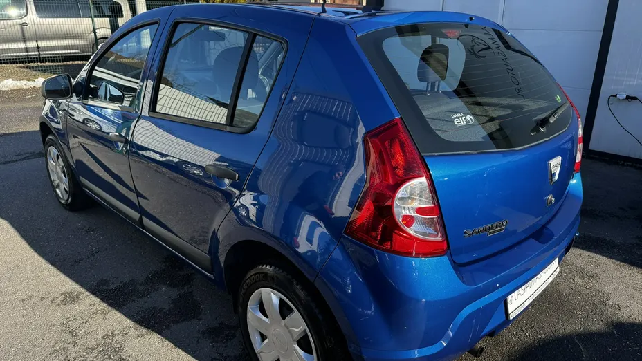 DACIA Sandero -