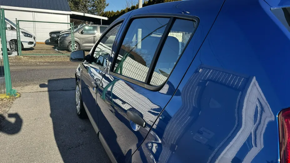 DACIA Sandero -