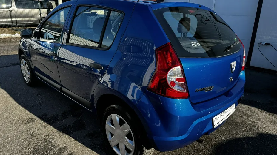 DACIA Sandero -