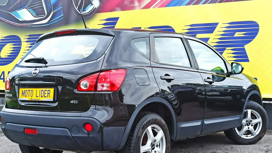 NISSAN Qashqai -