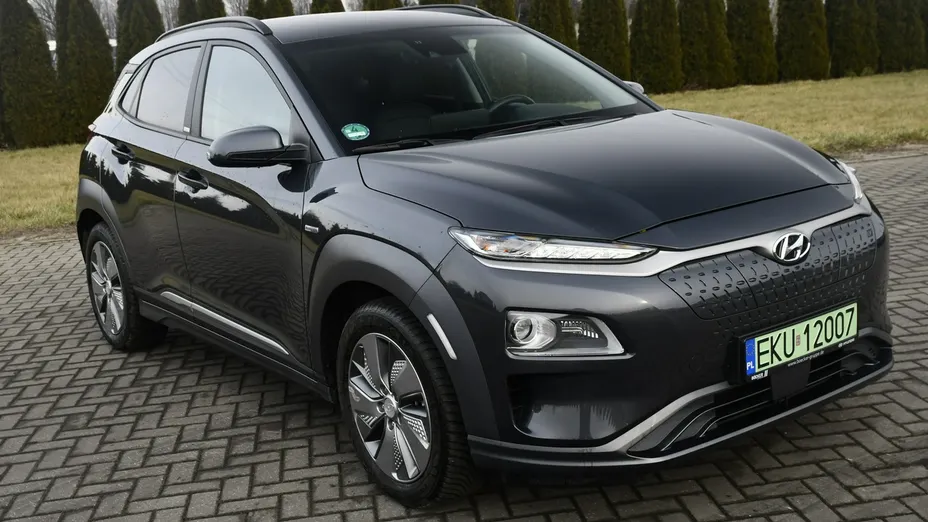 HYUNDAI Kona -