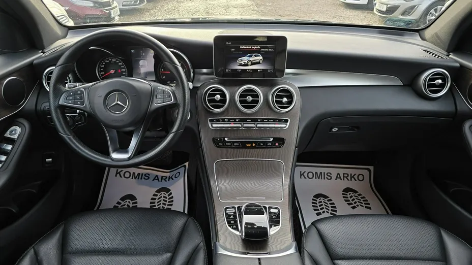 MERCEDES-BENZ GLC -