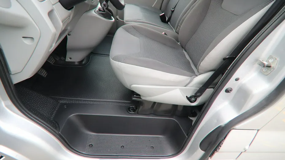 OPEL Vivaro -