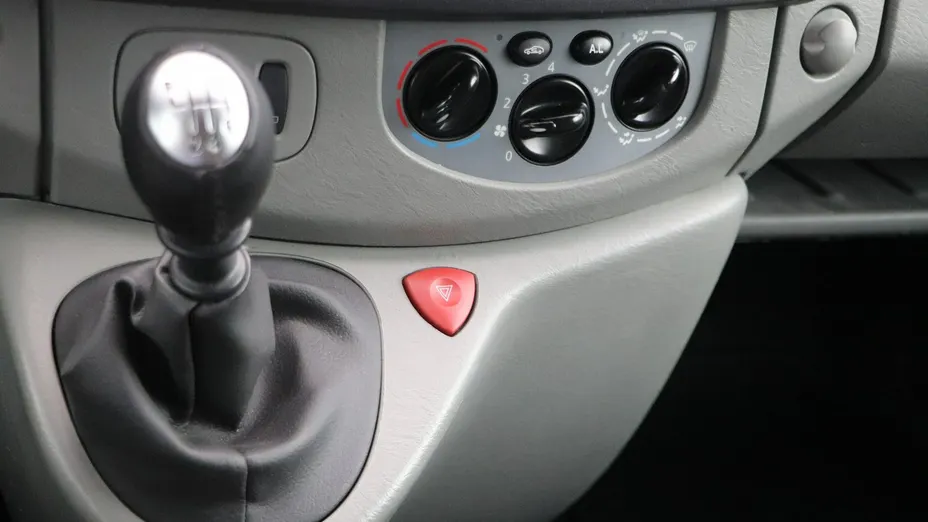 OPEL Vivaro -