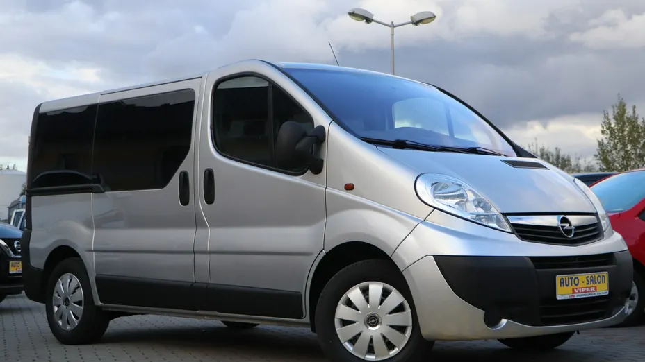 OPEL Vivaro -