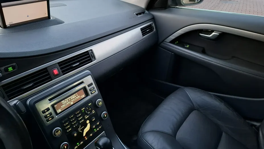 VOLVO S80 -