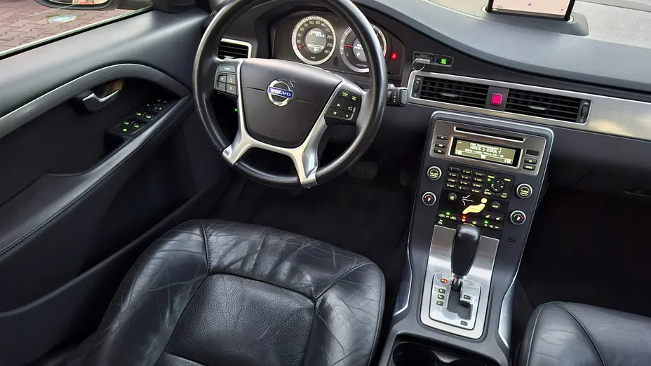 VOLVO S80 -