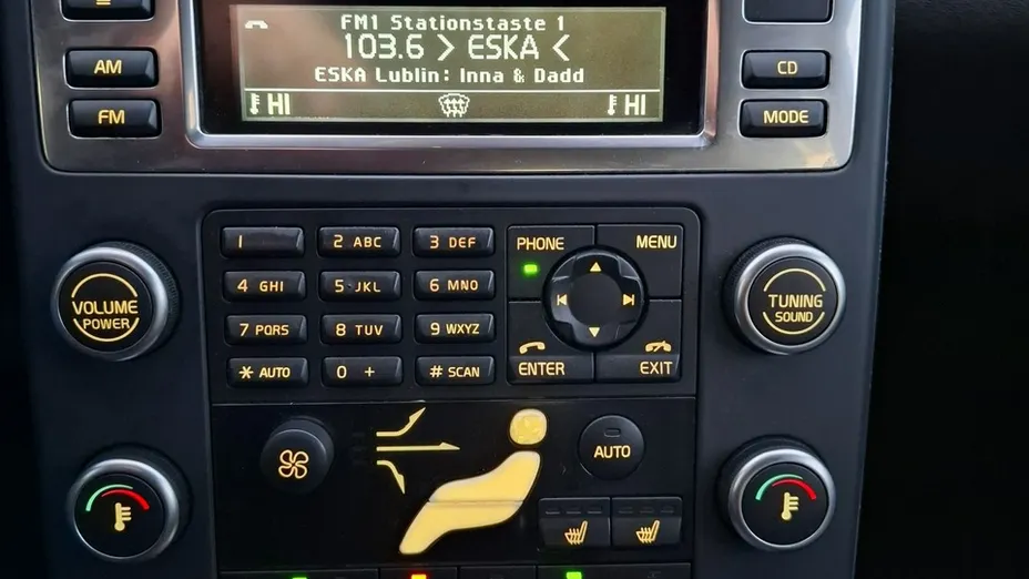 VOLVO S80 -